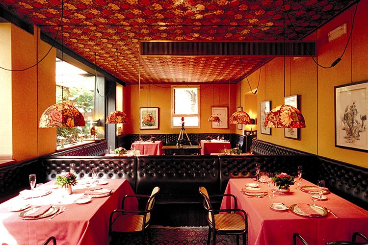 SALA-SPECCHIO.jpg