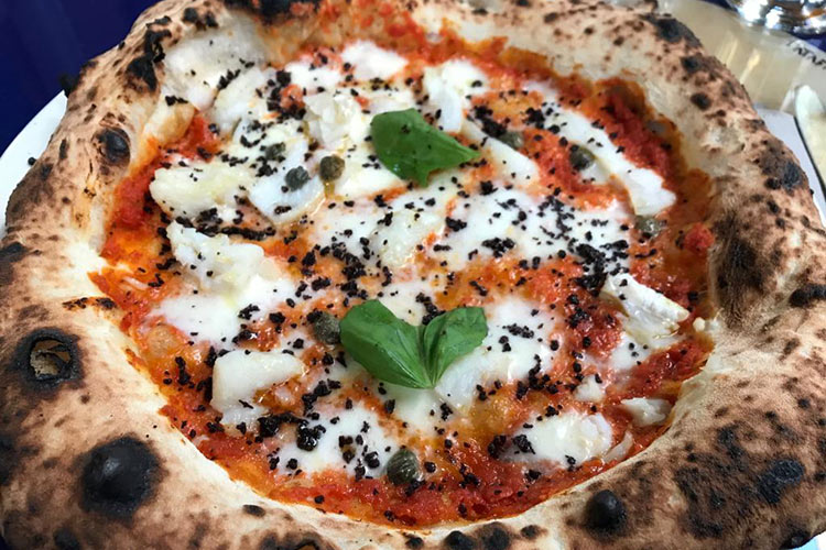 sophia-loren-pizza.jpg