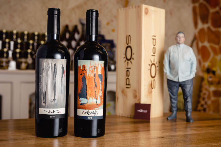 Bottega_Urbana_vini.jpg