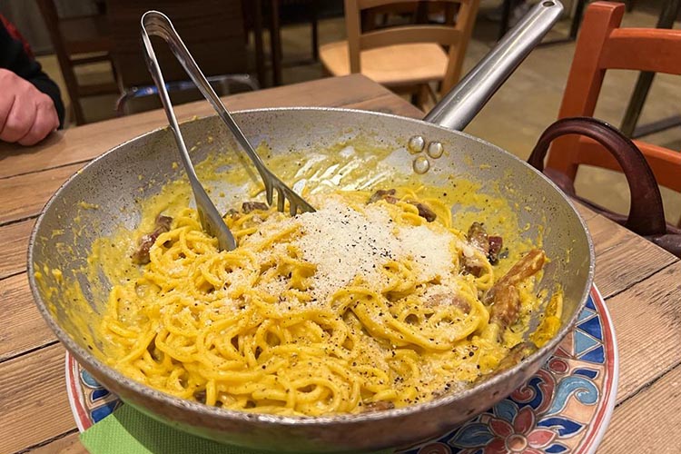 spaghetti-carbonara.jpg
