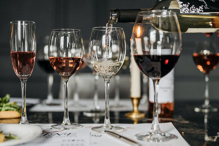 bicchieri vino.jpg