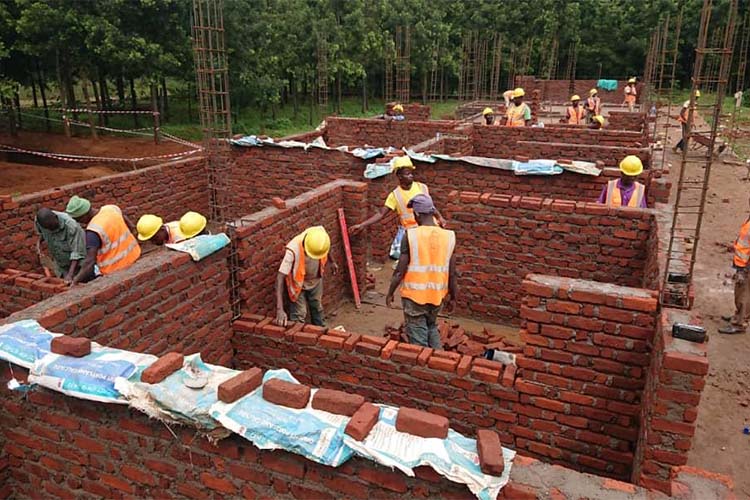 costruzione ospedale.jpg