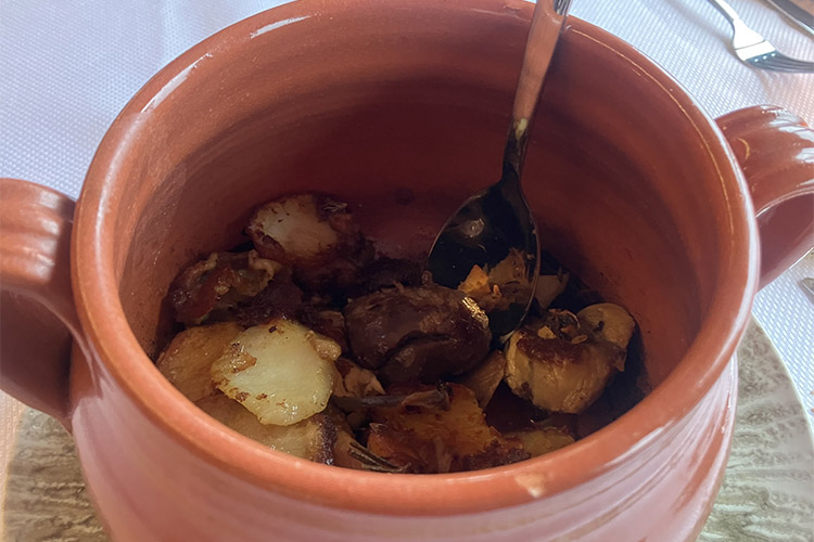 pollo cotto alla pignata copia.jpg