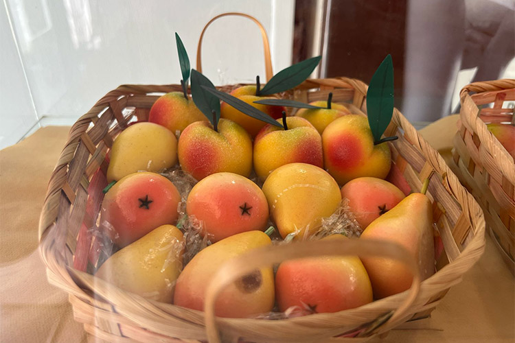 frutta martorana.jpg