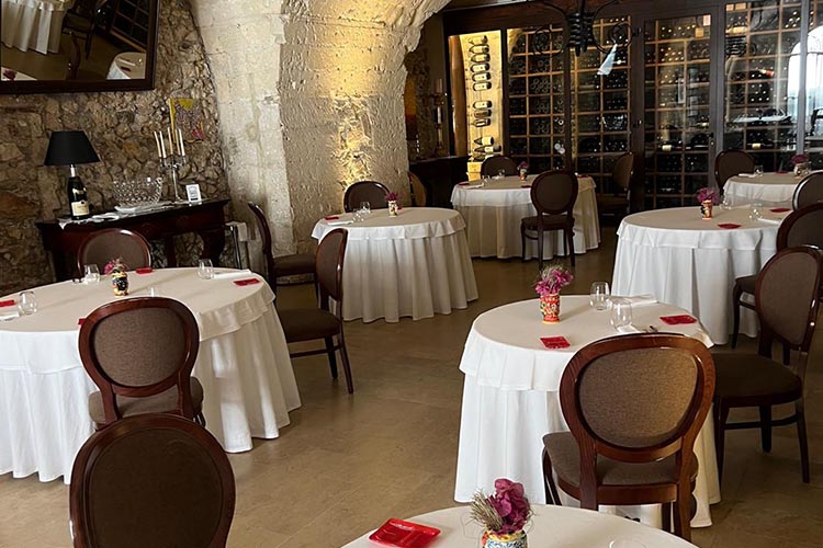 don camillo-sala.jpg