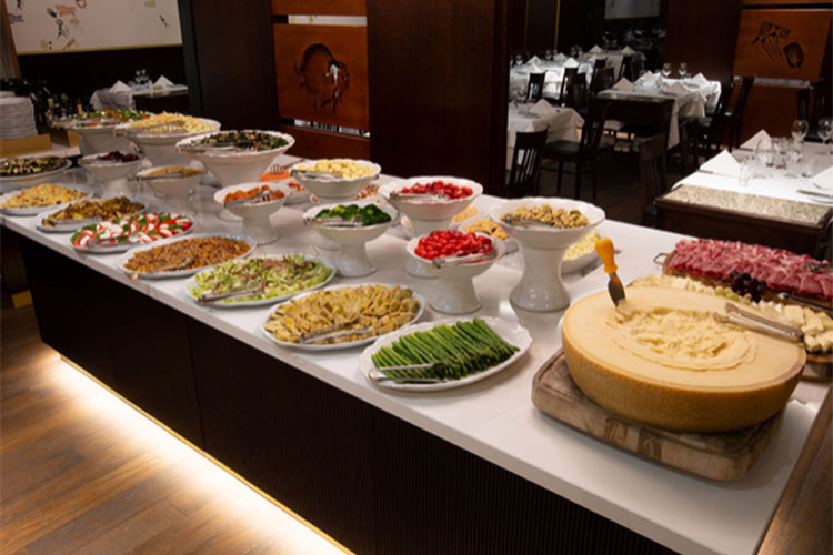 antipasti al buffet.jpg