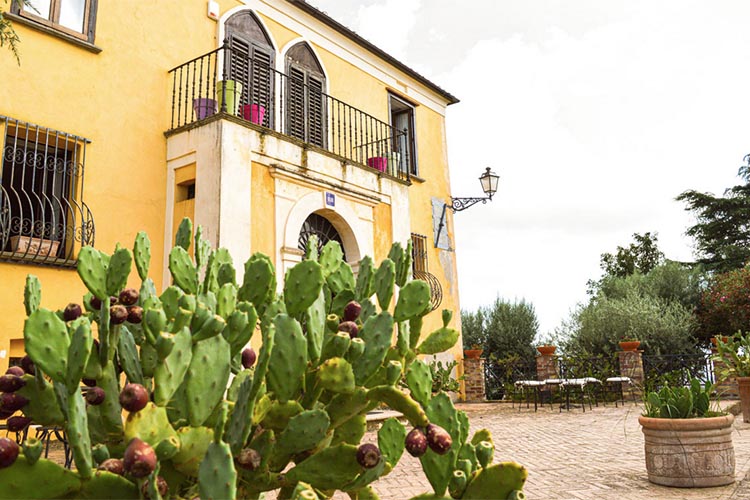 foresteria esterno.jpg