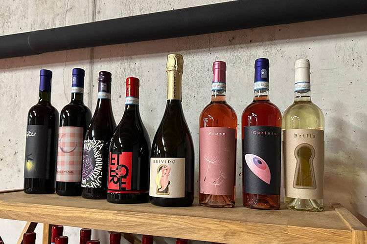 tenuta genevrina-scaffale.jpg