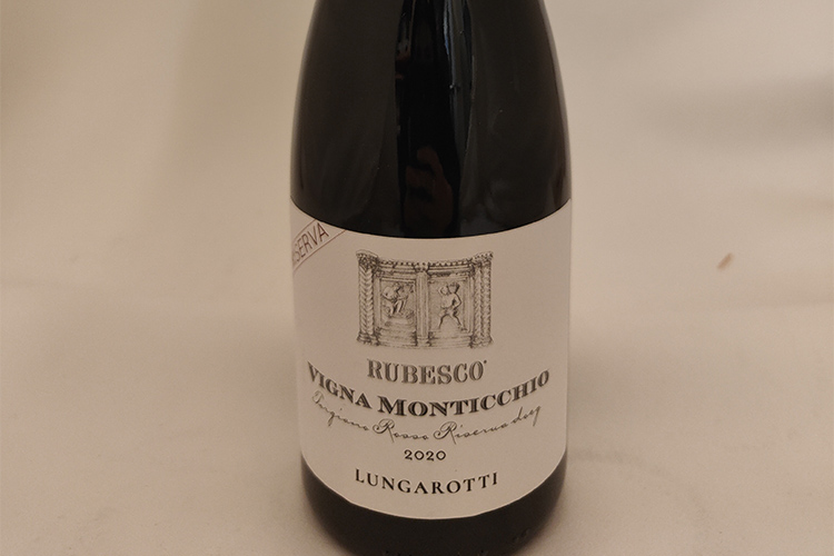 lungarotti copia.jpg