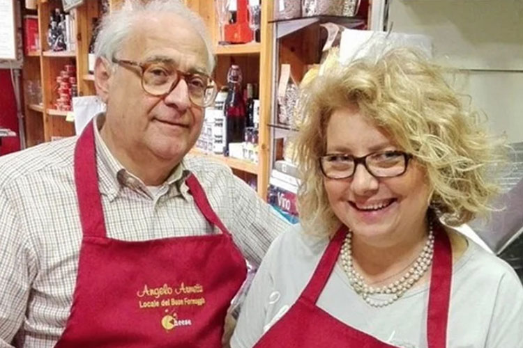 armetta-lui e lei copia.jpg