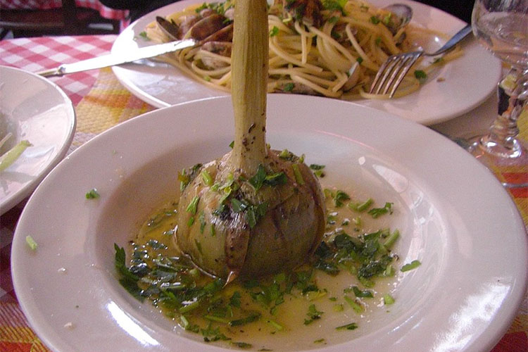 Carciofi_alla_Romana.jpg
