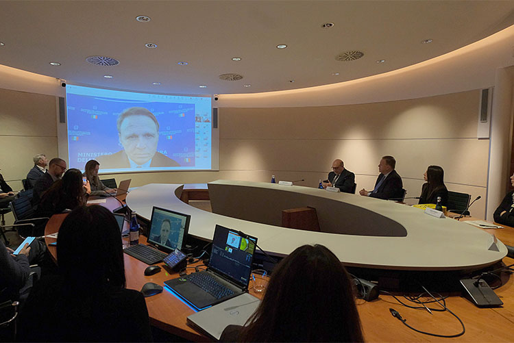 Lollobrigida_conferenza stampa.jpg