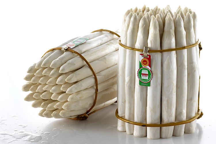 asparagi bianchi.jpg