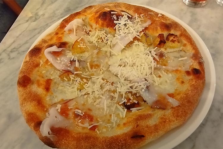 pizza patate.jpg