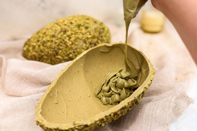 uovo cioccolato ripieno.jpg