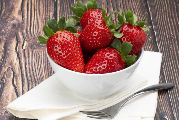 ciotola fragole.jpg