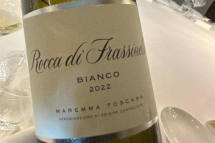 rocca frassinello maremma bianco.jpg