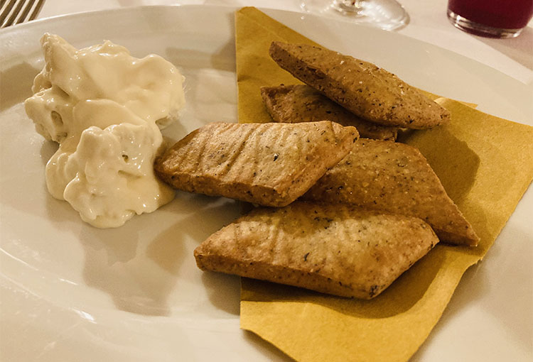 gnocco fritto.jpg