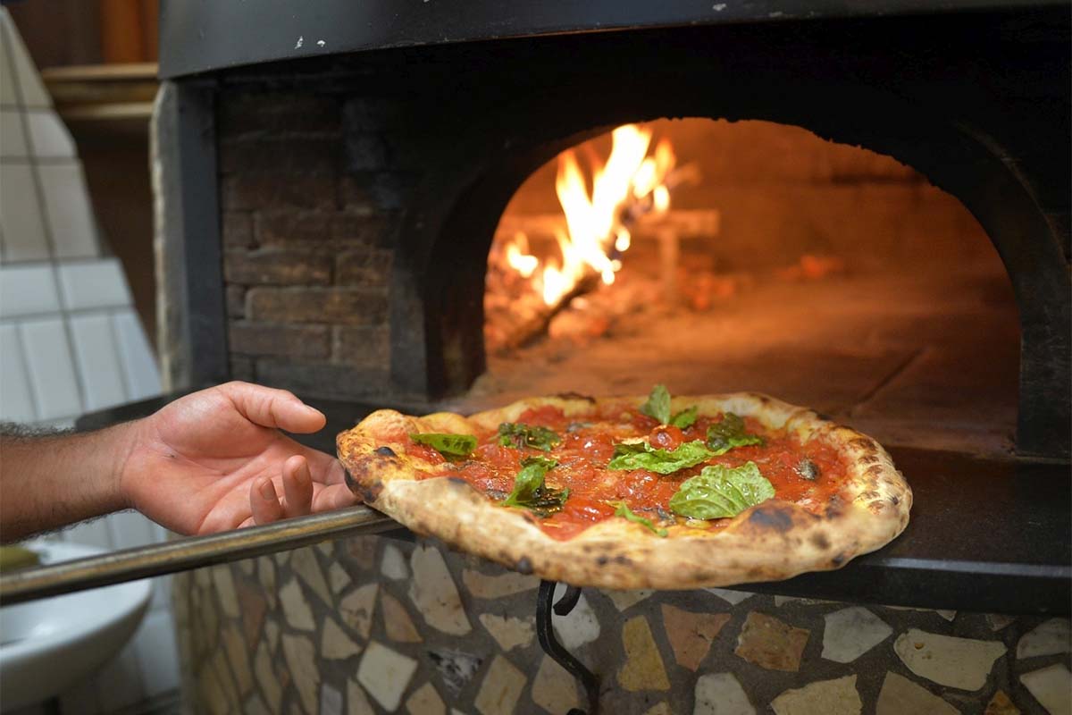 09_Tramonti_Pizza della tradizione copia.jpg