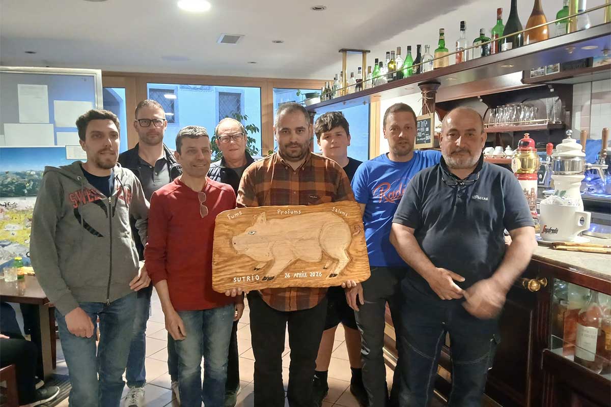 2 Il gruppo vincitore copia.jpg