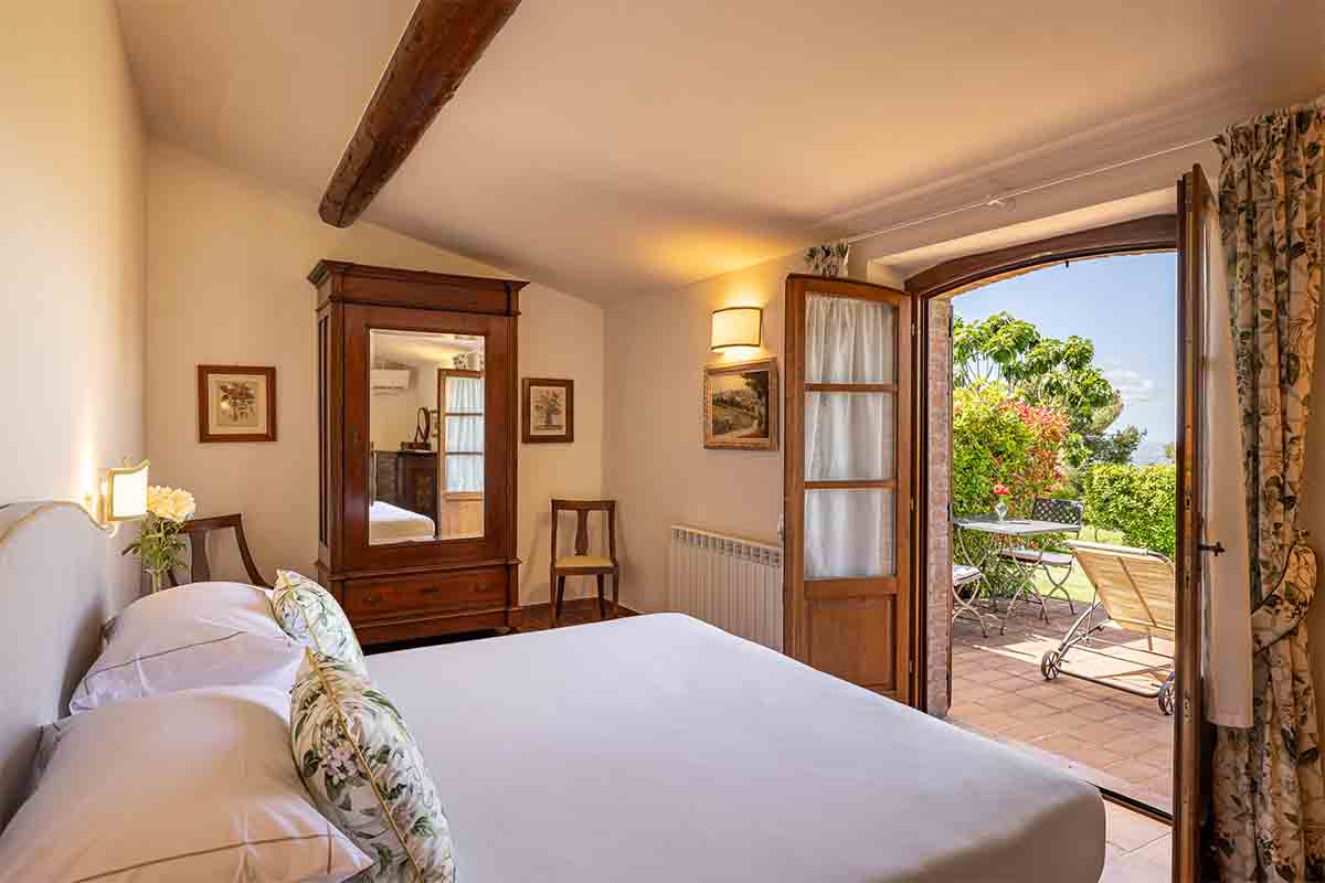 collemassari-camera.jpg