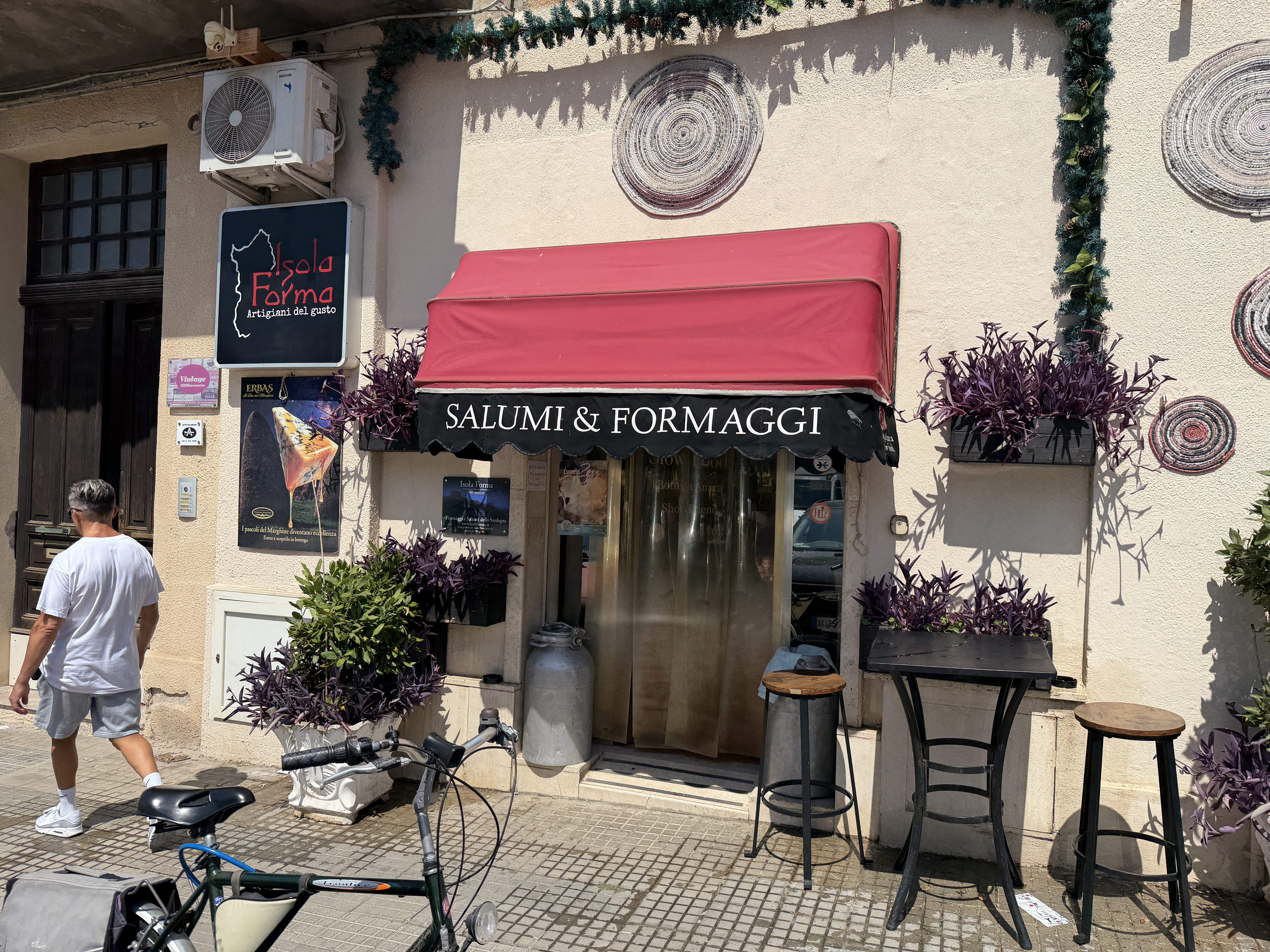 isola forma.JPG