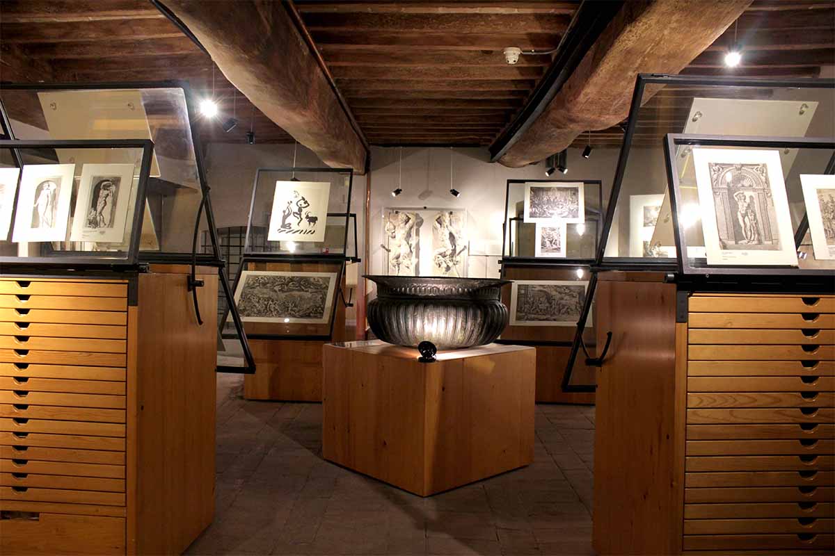 LUNGAROTTIMUVIT Museo del Vino.jpg
