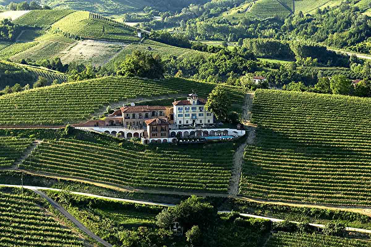 MALVIRA-tenuta e vigneto.jpg