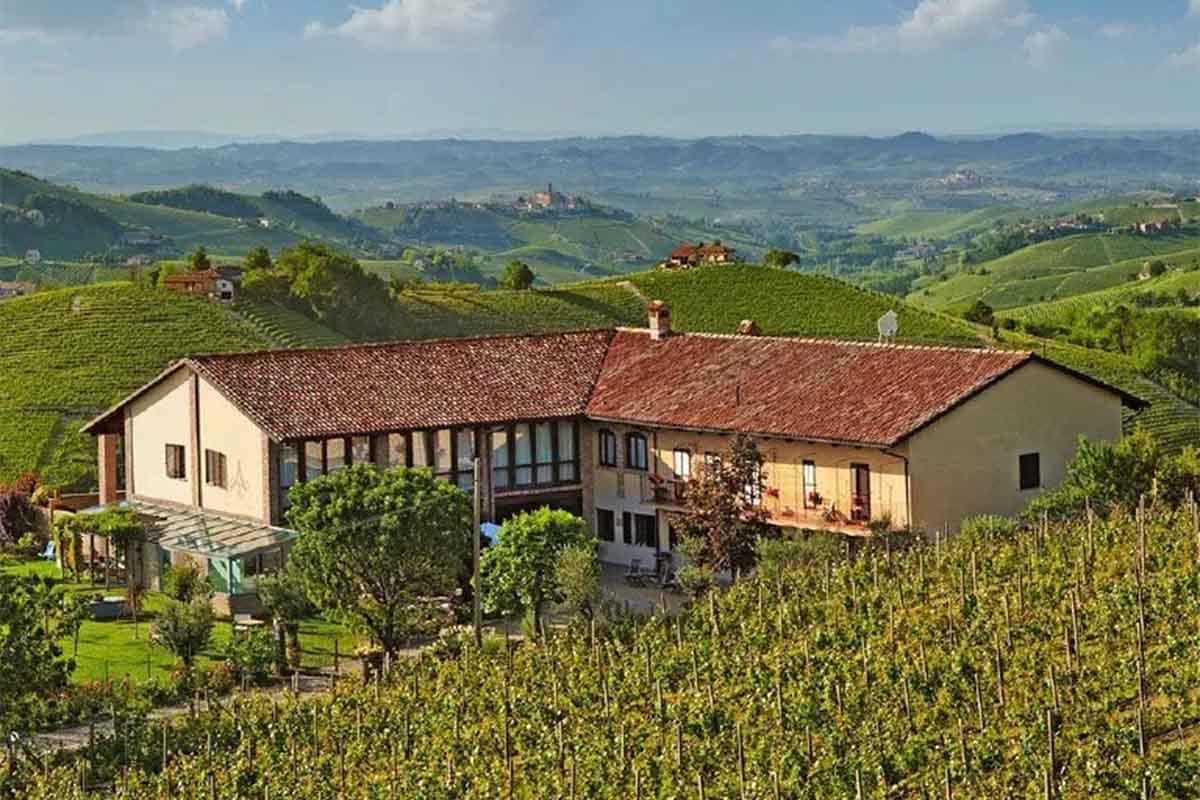 cascina amalia.jpg