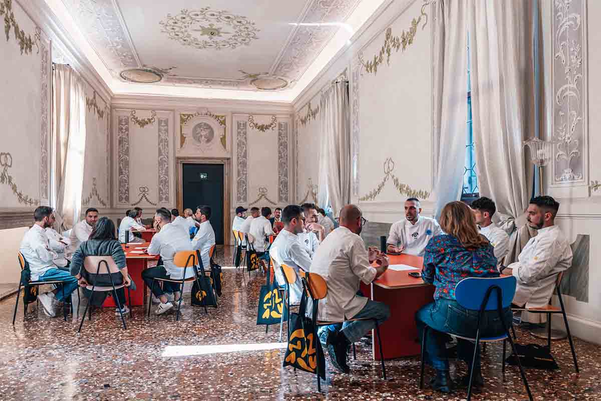 gruppi-tavoli.jpg